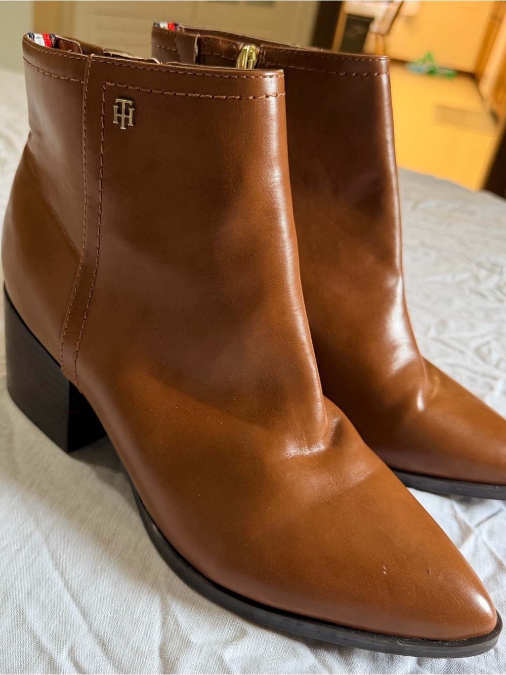 Tommy Hilfiger Chestnut Leather Pointed Toe Ankle Boots